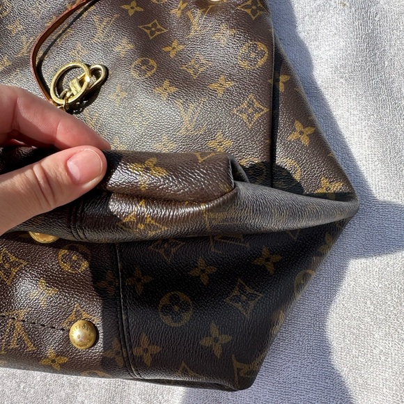 Louis Vuitton Artsy MM - Picture 8 of 10